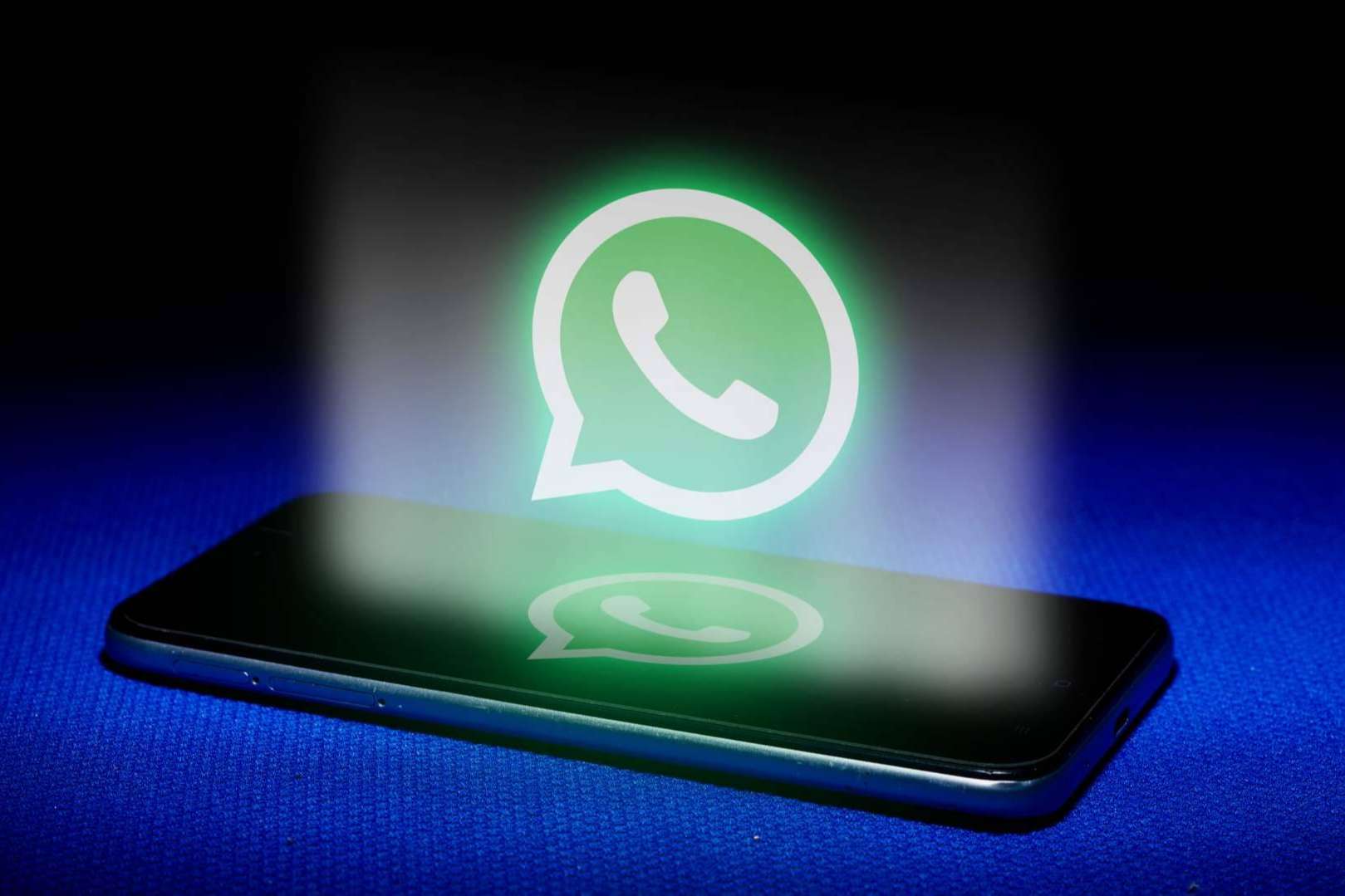 ¿Whatsapp Business? Roberto Valverde presenta la mejor opción para las empresas