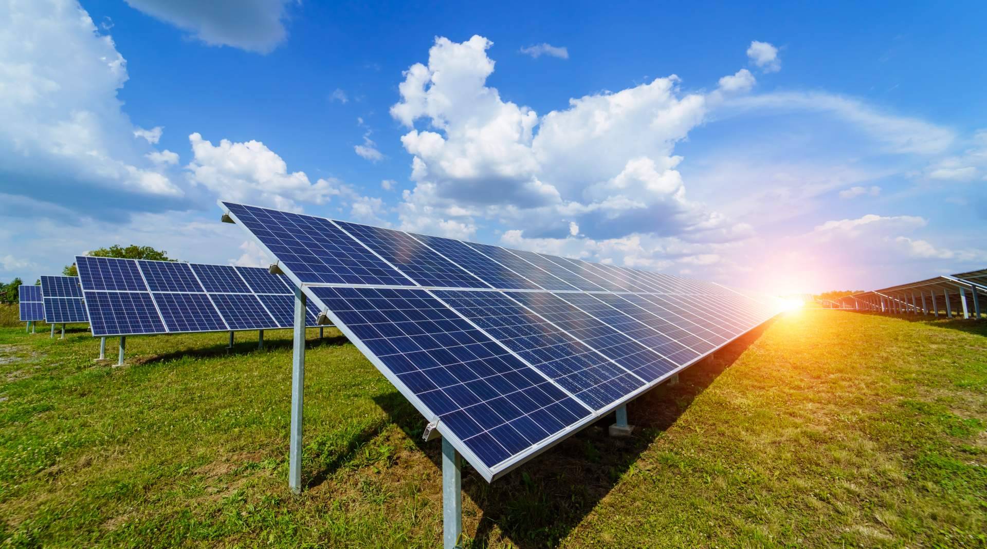EuroSolar Valencia ofrece un amplio catálogo de kit solar