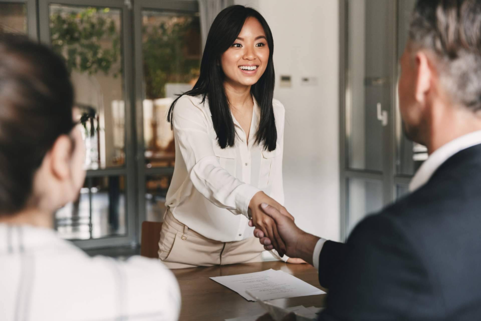 Crecer y progresar laboralmente gracias al servicio gratuito de consultoría y orientación de AvanzaEmpleo