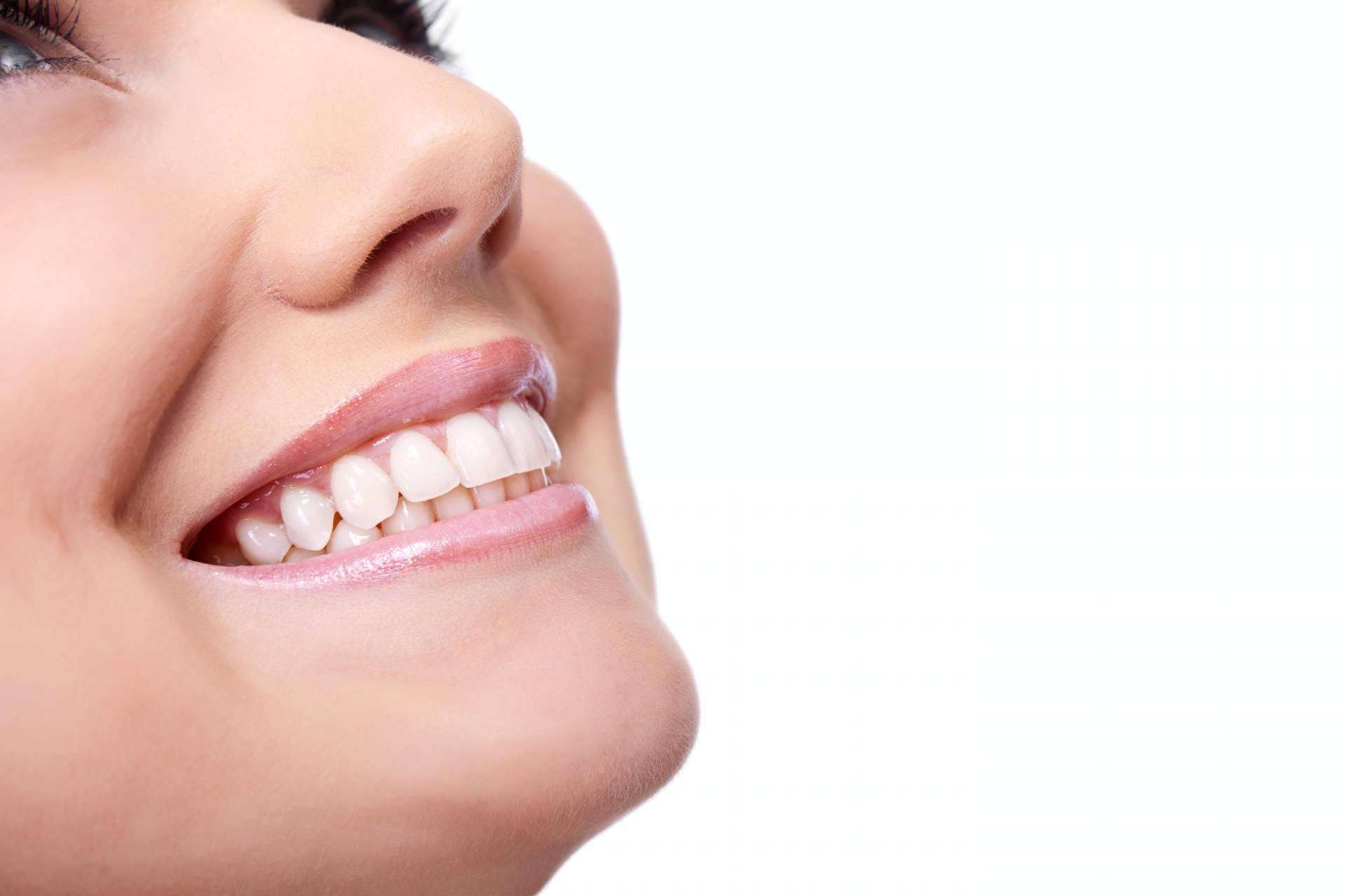 La implantología dental de carga inmediata de Clínica Dental Ahoa