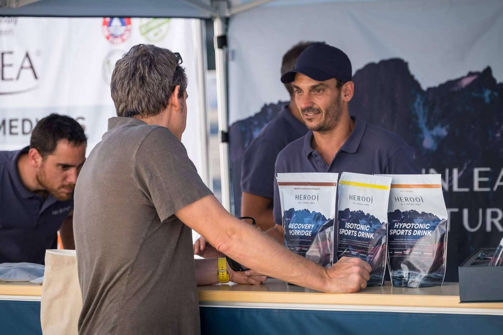 Nutrición deportiva innovadora con agua de mar, de la mano de Herooj