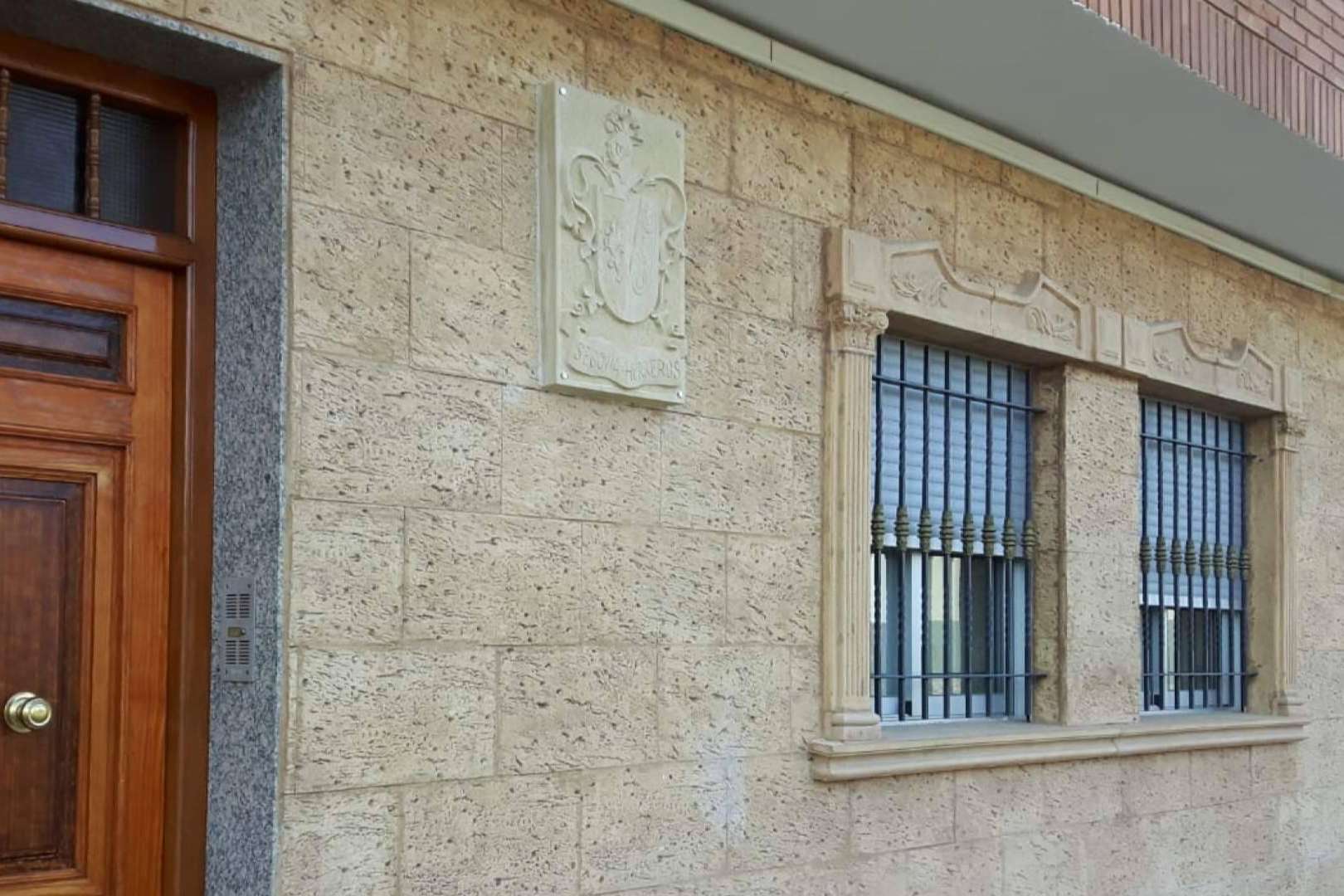 Tienda Heráldica ofrece escudos heráldicos familiares, el escudo de la familia