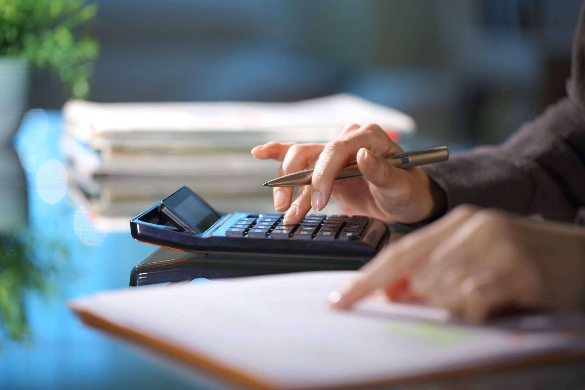 Los impuestos básicos que tiene que pagar un autónomo, por Anta Consulting