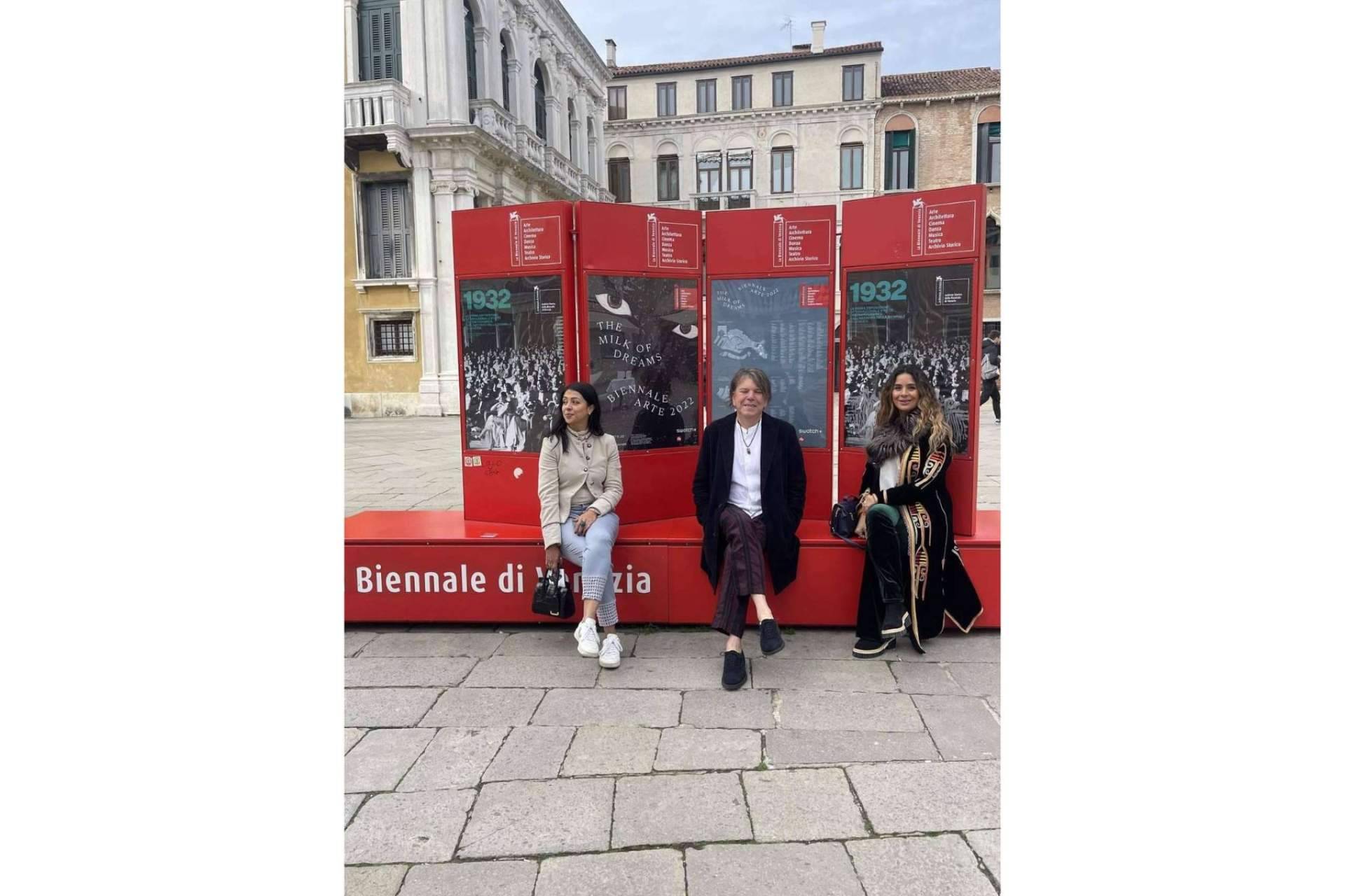 La artista Martha Sáenz, invitada a la exposición organizada por el Consejo de Leonora Carrington