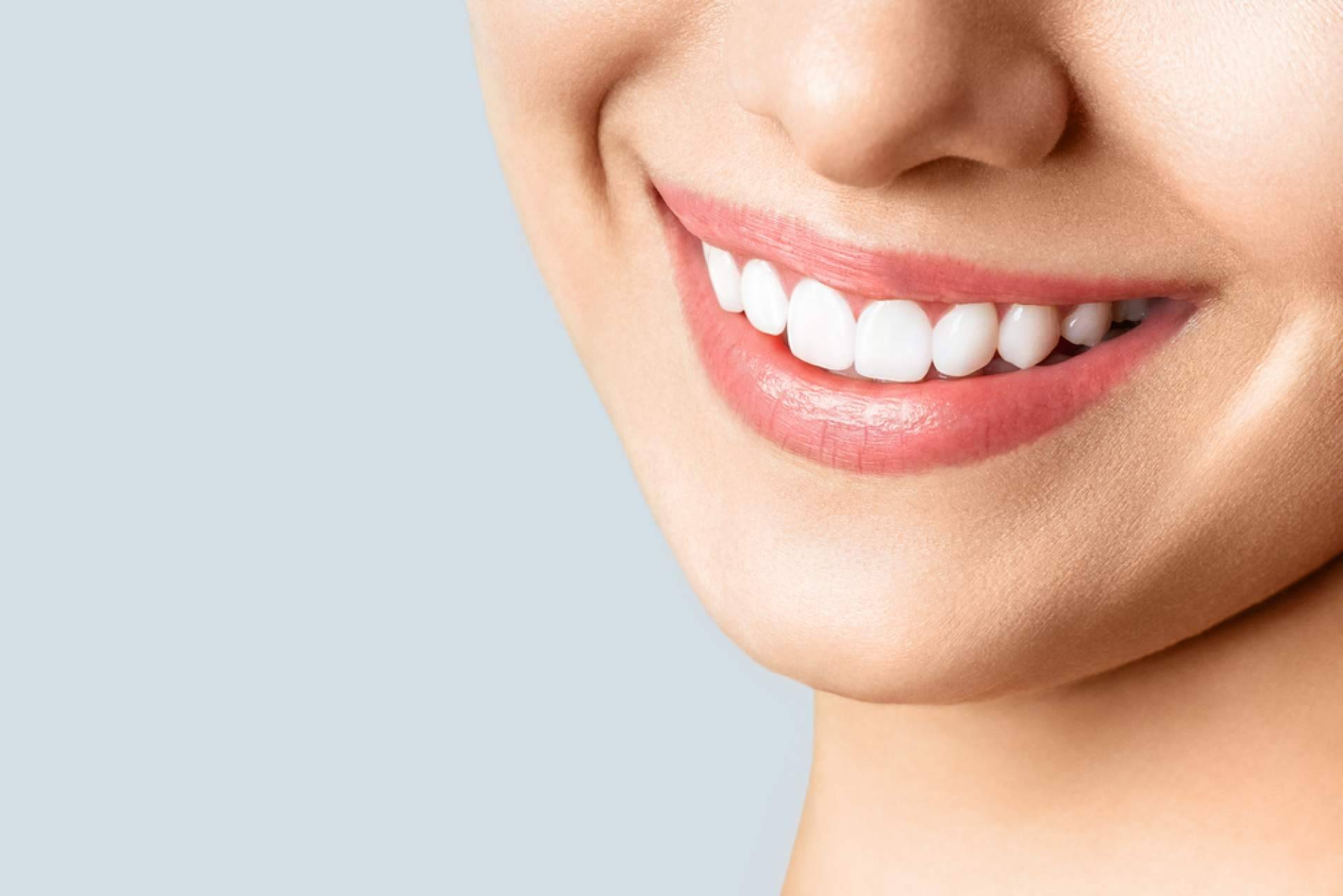 Doctor Jorge Escobar, especialista en diseño de sonrisa y salud dental