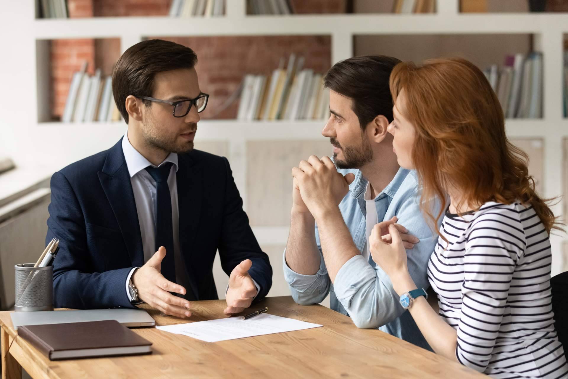 Beneficios de realizar un curso de agente inmobiliario con Surge