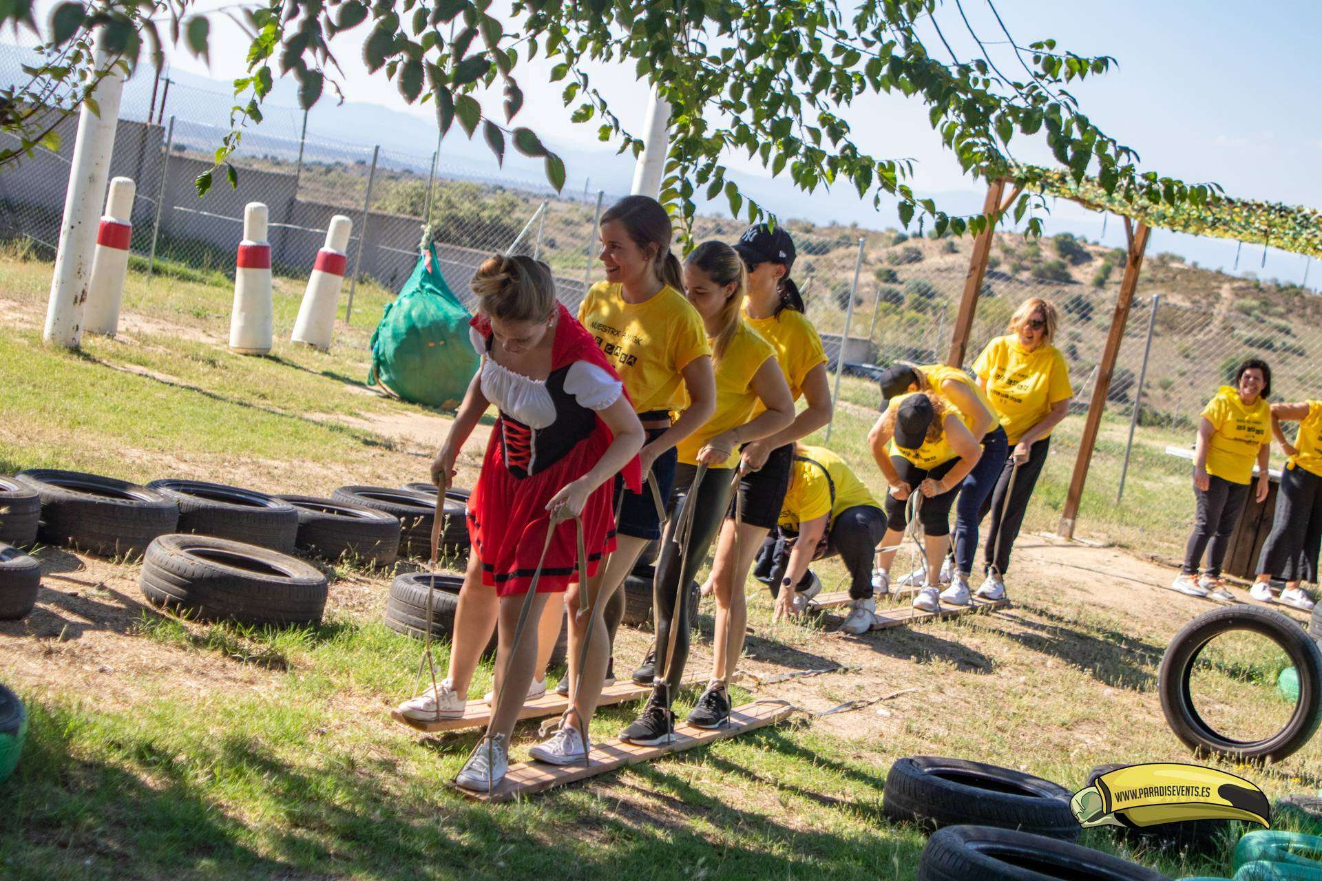 Diversión asegurada con las pruebas de Humor Amarillo que ofrece Paradise Events en la finca Navalcarnero