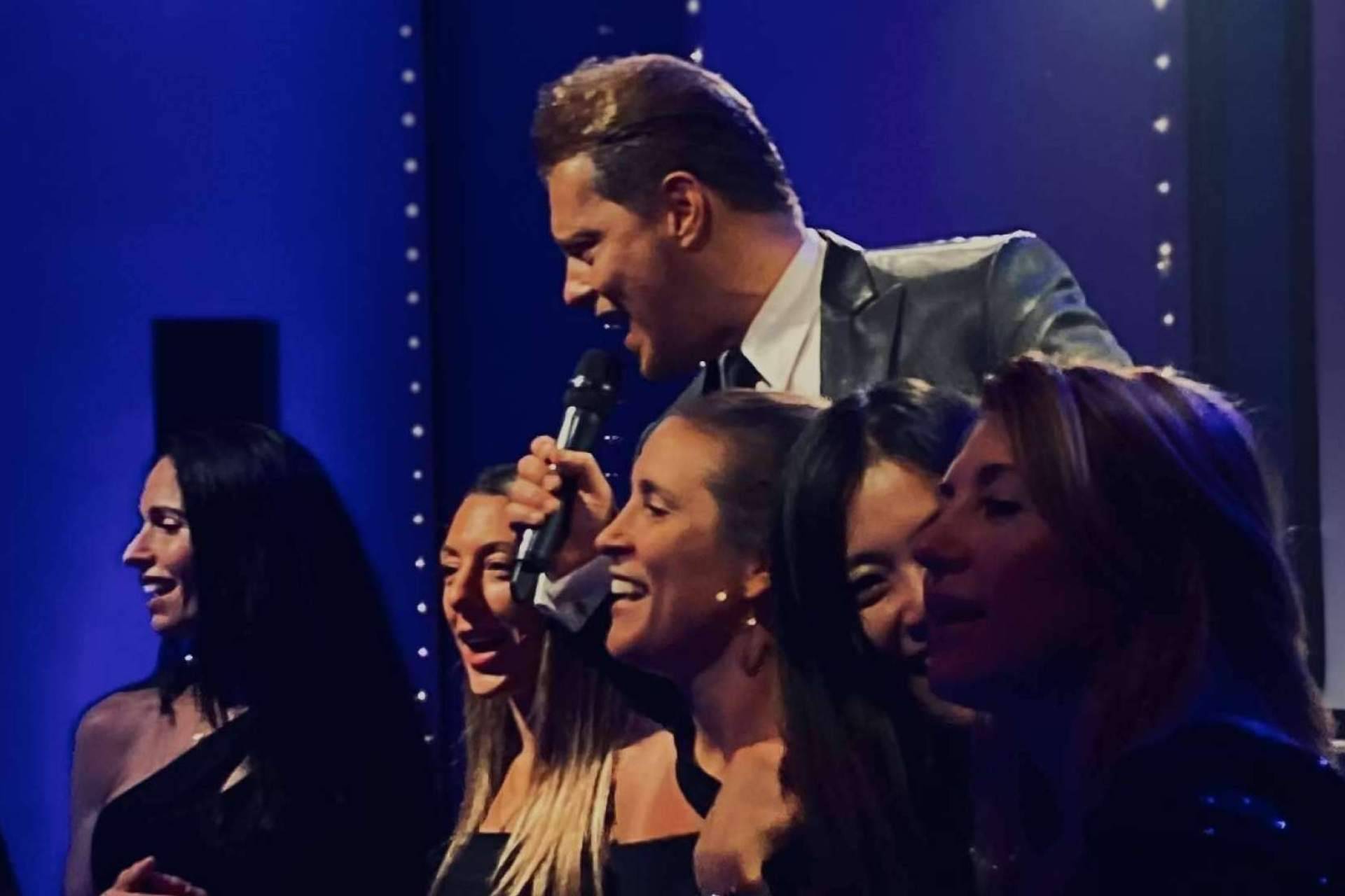 El doble de Luis Miguel puede ser contratado para cualquier celebración