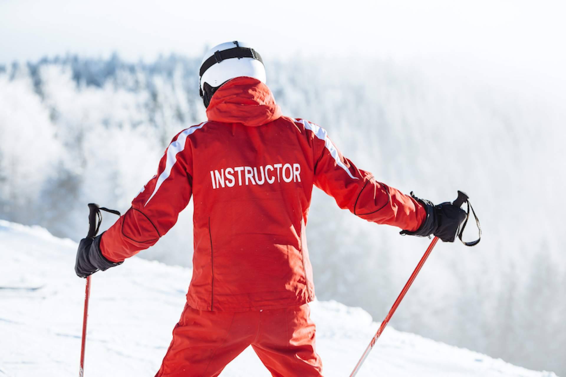 ¿Cómo se preparan los instructores de esquí y de snowboard durante el verano para la temporada alta de nieve?