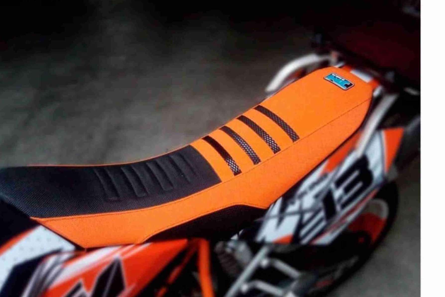 Para moto JM Fundas ofrece comercialización de fundas de asiento