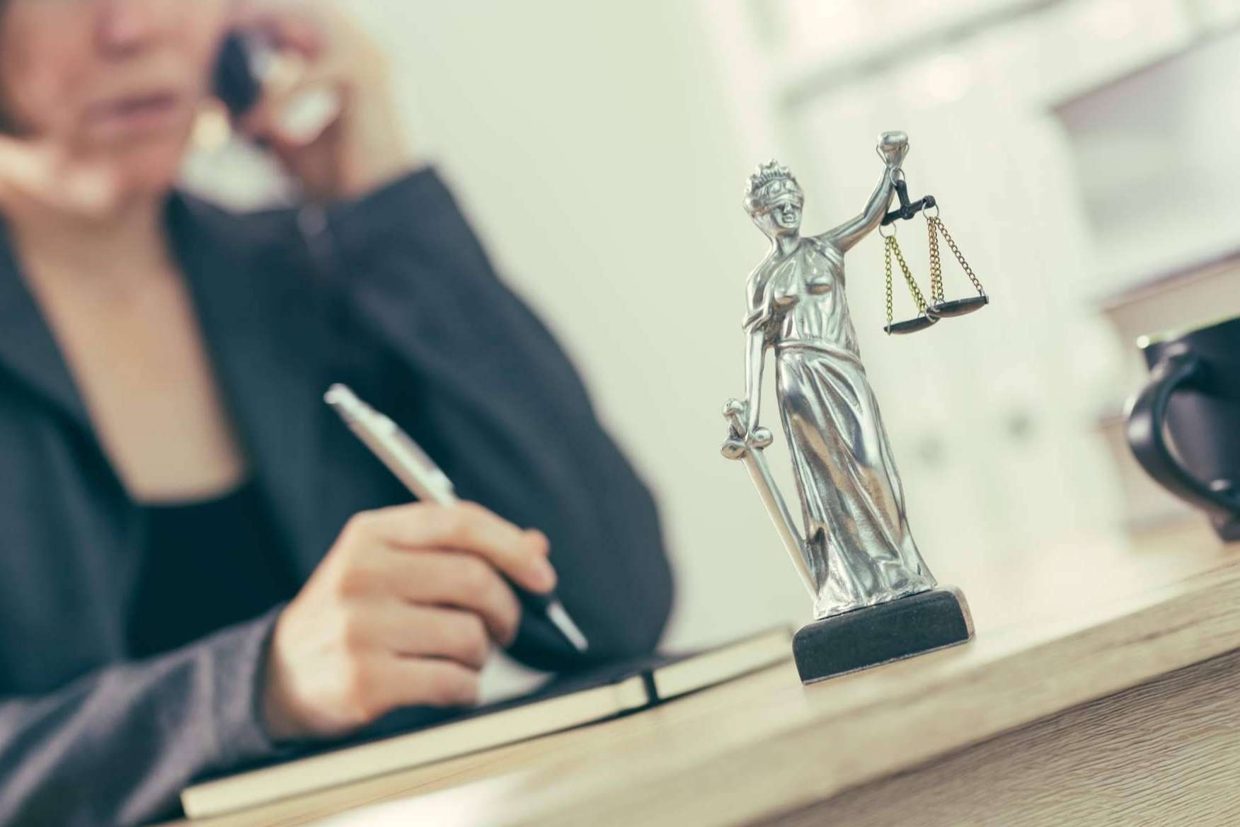 CTX Detectives Privados ofrece un servicio de detectives para abogados