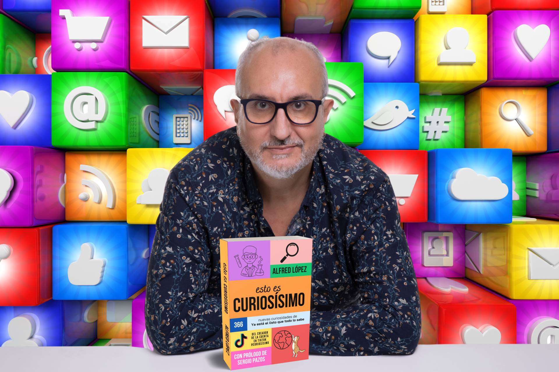 Alfred López presenta su nuevo libro de curiosidades; 'Esto es CURIOSÍSIMO'